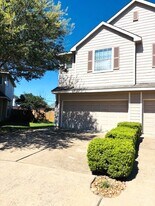 6159 Morningshire Ln in Houston, TX - Building Photo