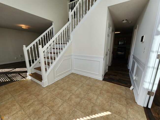 7130 Cavender Dr SW in Atlanta, GA - Building Photo - Building Photo