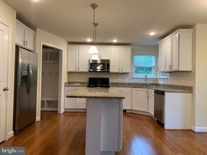 6906 Lunette Ln in Spotsylvania, VA - Building Photo - Building Photo