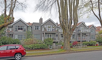 Tiffany Mansion in Vancouver, BC - Building Photo
