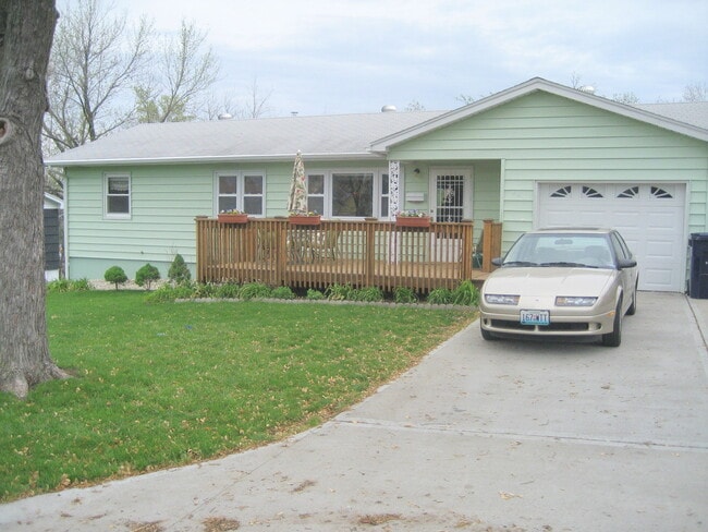 property at 604 Summit Rd