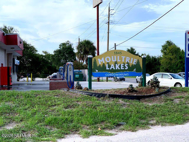 property at 1845 Old Moultrie Rd