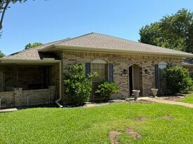 3806 Whiterock Trail in Garland, TX - Building Photo