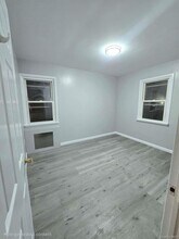 14 Stone Blvd in Massapequa, NY - Building Photo - Building Photo