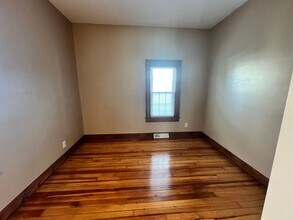 565-567 East St-Unit -565 East Street in Ludlow, MA - Foto de edificio - Building Photo