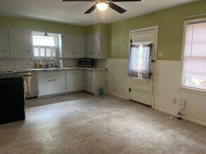 4050 Russell Ave in Abilene, TX - Building Photo - Building Photo