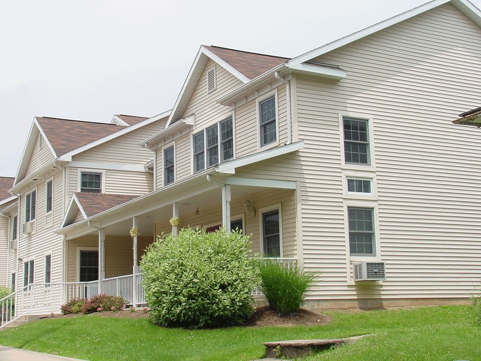 Anthony Court in Bloomsburg, PA - Building Photo