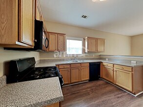 4813 Madison Point Cir in Austell, GA - Building Photo - Building Photo