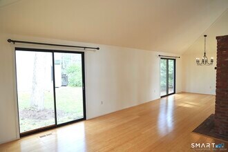 3 Edgewood Cir in Avon, CT - Building Photo - Building Photo