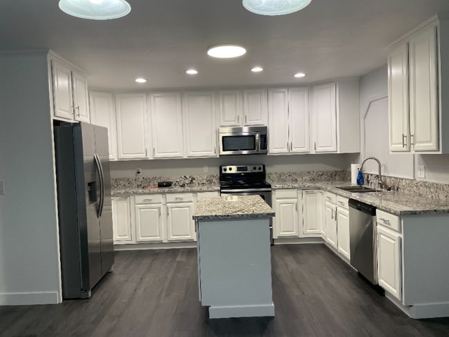 8907 Amerigo Ave in Orangevale, CA - Building Photo - Building Photo