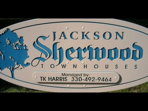 Sherwood Jackson in Massillon, OH - Foto de edificio - Building Photo