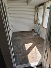 14 Grove Ave in Shelby, OH - Building Photo - Building Photo