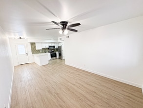 1637 N 51st St in Phoenix, AZ - Building Photo - Building Photo