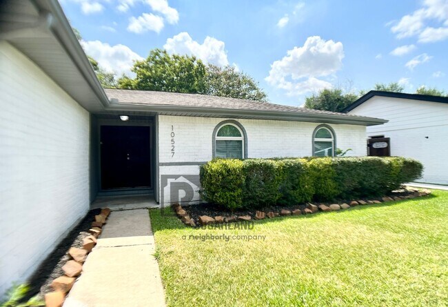 10527 Westedge Dr in Sugar Land, TX - Building Photo - Building Photo