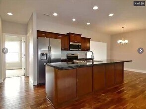 224 Oskaloosa St in Pella, IA - Building Photo - Building Photo