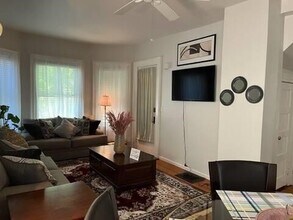 81 Raines Park in Rochester, NY - Building Photo - Building Photo