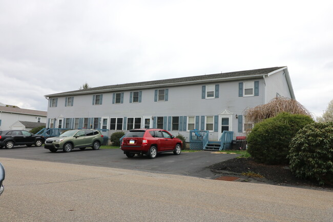 Butler Terrace Townhomes in Hazleton, PA - Building Photo - Building Photo