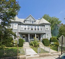 89 Morrison Ave, Unit 1L in Somerville, MA - Building Photo
