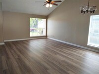 3828 Pecan Cir in La Porte, TX - Building Photo - Building Photo