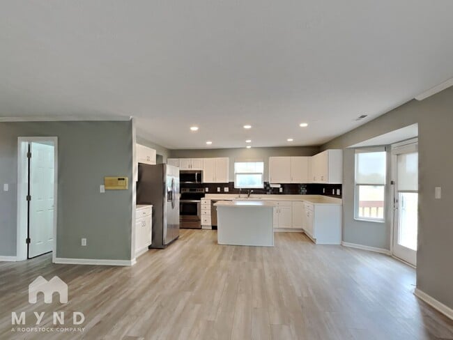 6410 Hollingsworth Dr, Unit 1538 in Indianapolis, IN - Building Photo - Building Photo