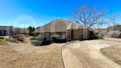 10 Cypress Ct in Heath, TX - Foto de edificio - Building Photo
