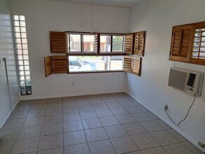 3664 W 54th St, Unit 3664 in Los Angeles, CA - Building Photo - Building Photo