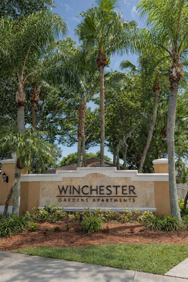 Winchester Gardens in Homestead, FL - Foto de edificio - Building Photo