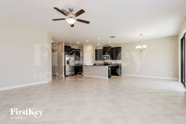 9821 Ivory Dr in Riverview, FL - Building Photo - Building Photo