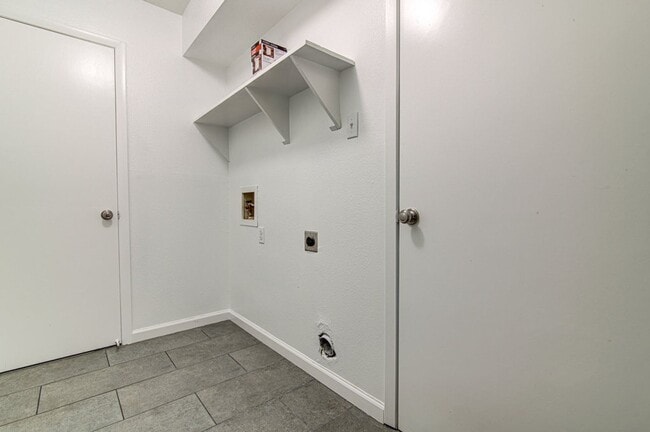 property at 1605 Dale Cove