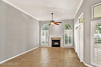 401 Sparrow Branch Cir in Jacksonville, FL - Building Photo - Building Photo