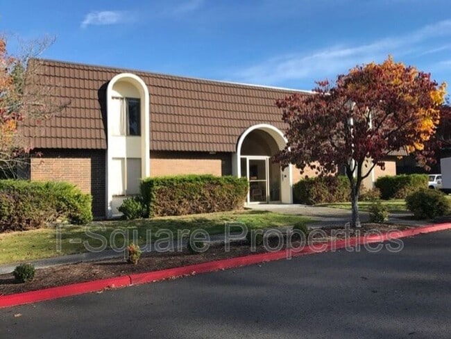 property at 11208 NE 68th St