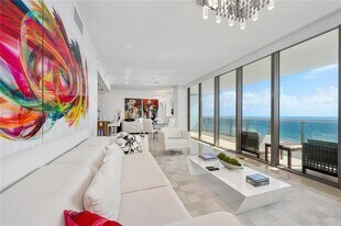 5875 Collins Ave in Miami, FL - Building Photo
