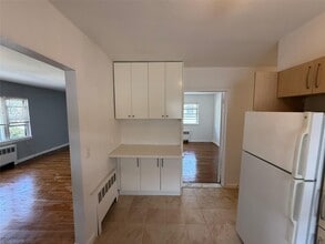 107 Gibson Blvd in Valley Stream, NY - Building Photo - Building Photo