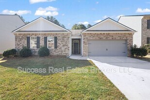 87 Possum Creek Ln in Dallas, GA - Building Photo