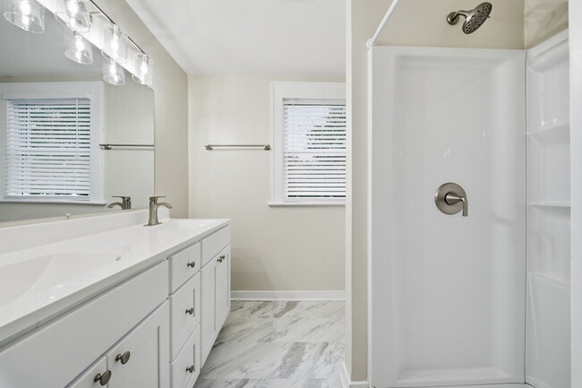 609 Baldwin Ave in Norfolk, VA - Building Photo - Building Photo