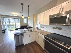 110 Baxter Ave in Kitimat, BC - Building Photo - Building Photo