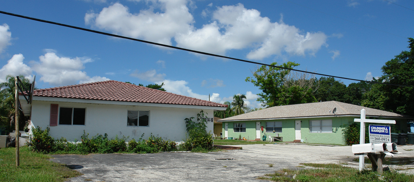 712-716 Polk St in Ft. Myers, FL - Foto de edificio