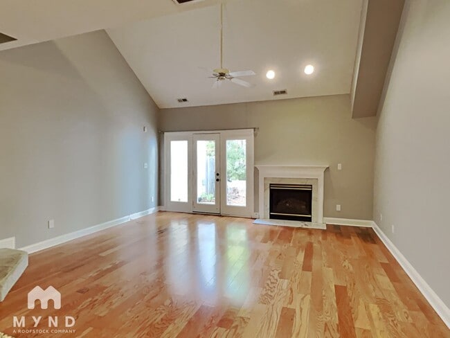 105 Carved Oak Dr in Durham, NC - Building Photo - Building Photo