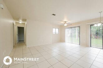 20318 Banner Ave in Port Charlotte, FL - Building Photo - Building Photo