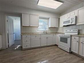 1762 32nd St in Sarasota, FL - Building Photo - Building Photo