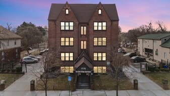 Van Dyke Village Apartments in Detroit, MI - Building Photo