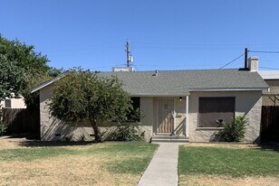 430 C St in Lemoore, CA - Building Photo