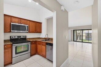 3939 NE 5th Ave in Boca Raton, FL - Building Photo - Building Photo