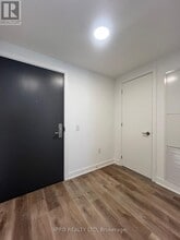 86-586 Dundas St E in Mississauga, ON - Building Photo - Building Photo