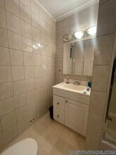 1689 Beacon St in Brookline, MA - Building Photo - Building Photo