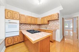 2911 W Belden Ave in Chicago, IL - Building Photo - Building Photo