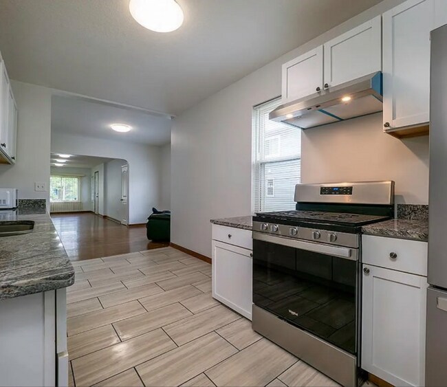 4021 N Colfax Ave in Minneapolis, MN - Foto de edificio - Building Photo