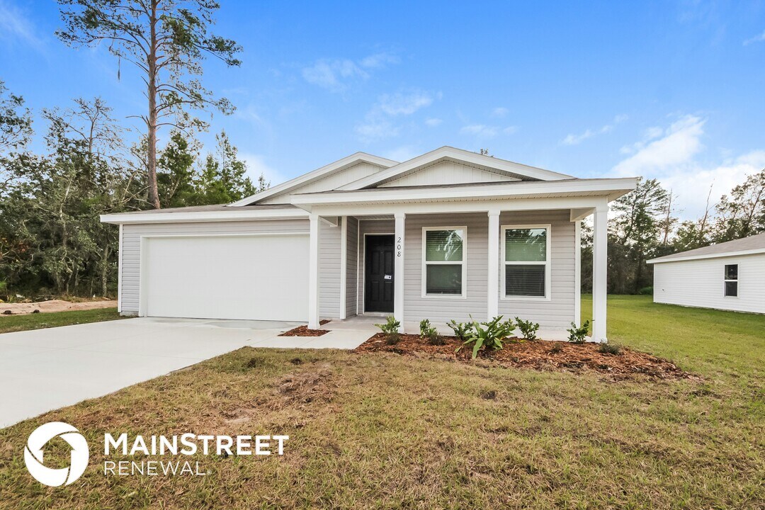 208 Gladiola Ct in Poinciana, FL - Building Photo