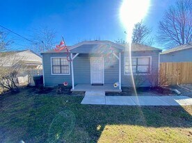 5631 Arlington Park Dr in Dallas, TX - Building Photo