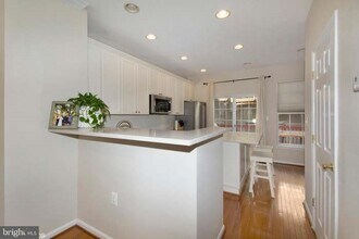 5427 Chieftain Cir in Alexandria, VA - Building Photo - Building Photo